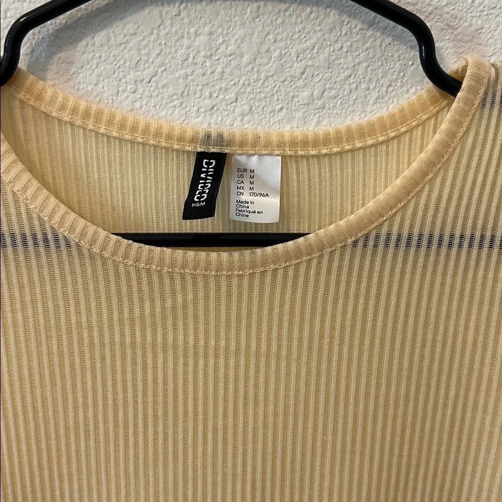 H&M Light Yellow Ribbed Top - Picture 2 of 2